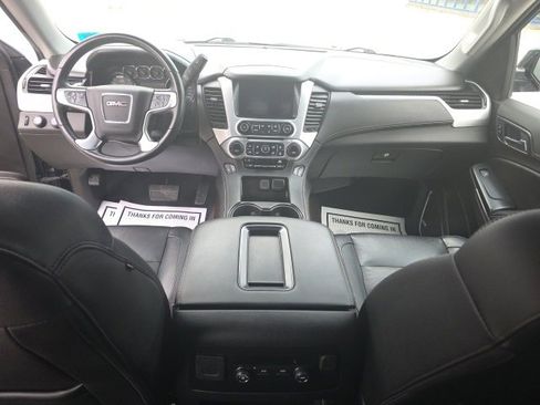 Used 2019 GMC Yukon SLT image 9