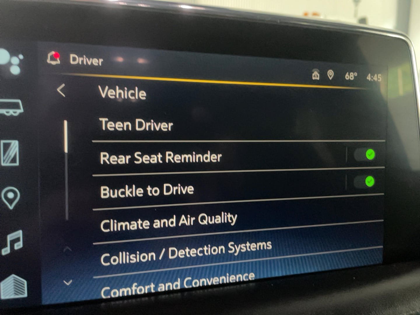 Used 2024 Chevrolet Suburban LT AWD/4WD image 14