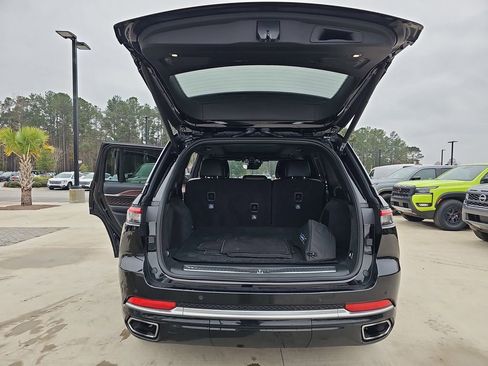 Used 2022 Jeep Grand Cherokee Summit image 16