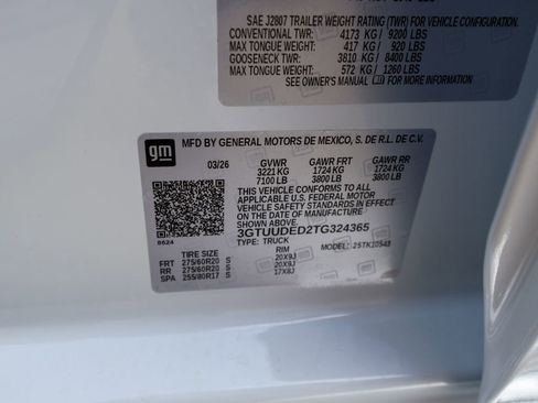 New 2026 GMC Sierra 1500 SLT image 34