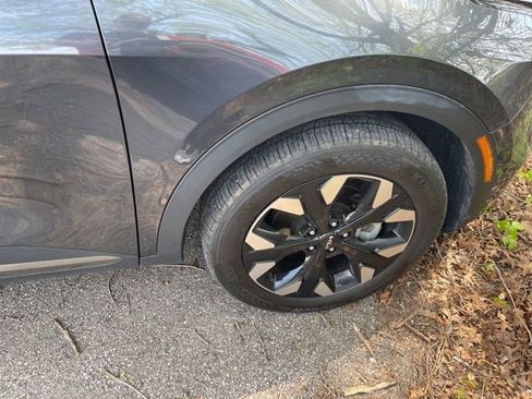 Used 2024 Kia Sportage X-Line w/ X-Line Premium Package image 3