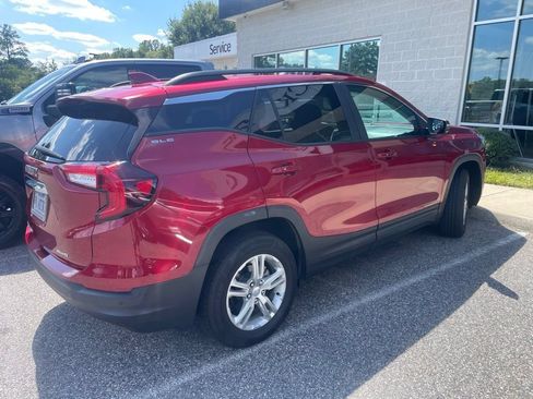 Used 2023 GMC Terrain SLE w/ Driver Convenience Package AWD/4WD image 2