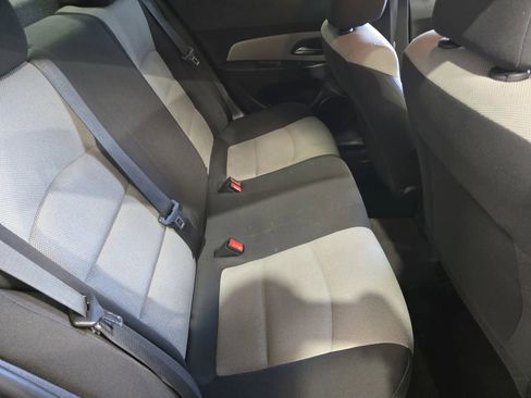 Used 2016 Chevrolet Cruze LS FWD image 9