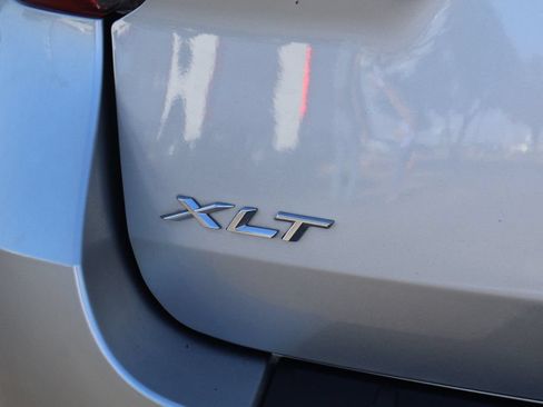 Certified 2024 Ford Explorer XLT RWD image 14