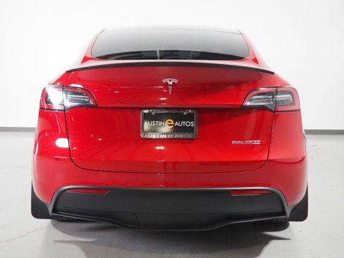 Used 2023 Tesla Model Y Performance image 51