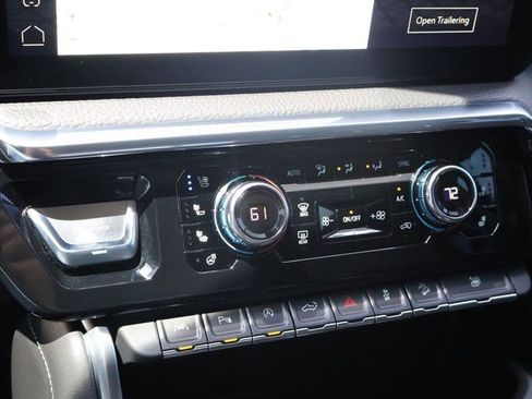 Used 2023 GMC Sierra 1500 Denali w/ Technology Package AWD/4WD image 20