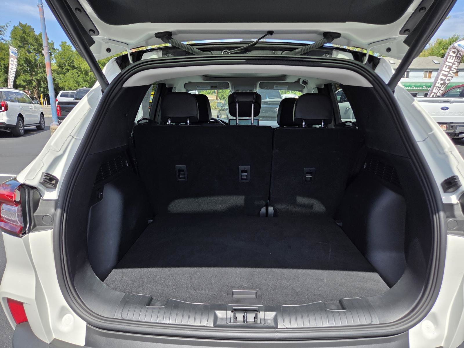 Used 2024 Ford Escape SE w/ PHEV Premium Package FWD image 17