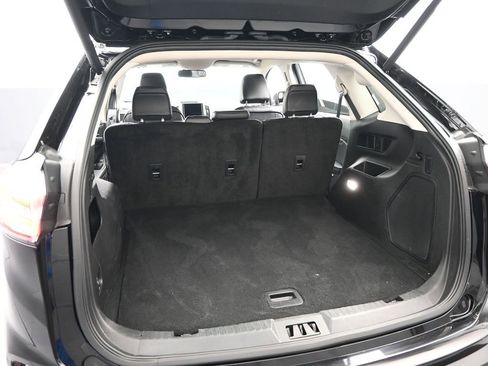 Used 2024 Ford Edge Titanium image 28