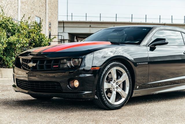 Used 2010 Chevrolet Camaro SS w/ LPO, Ground Effects Package RWD image 56