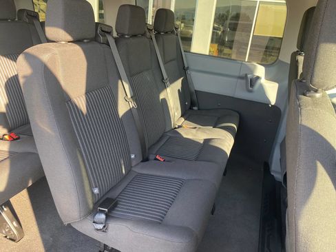 Used 2016 Ford Transit 150 XL RWD image 27