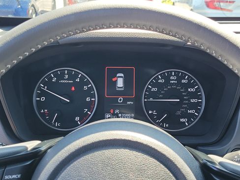 Used 2025 Subaru Forester Premium AWD/4WD image 26