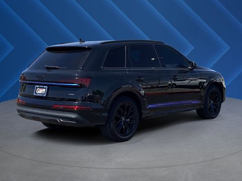 Used 2022 Audi Q7 2.0T Premium w/ Convenience Package AWD/4WD image 3