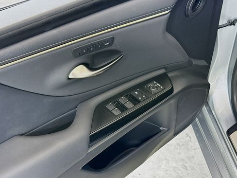 Used 2023 Lexus ES 350 w/ Premium Package image 19