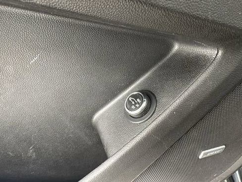 Used 2021 Chevrolet Traverse RS image 22