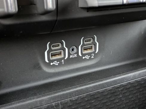 Used 2022 RAM 1500 Laramie AWD/4WD image 22