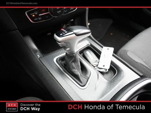 Used 2016 Dodge Charger SXT image 11