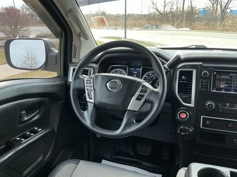 Used 2019 Nissan Titan S w/ S Utility Package image 25