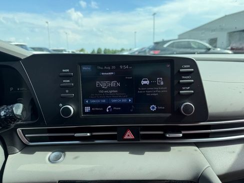 Used 2023 Hyundai Elantra SEL FWD image 13