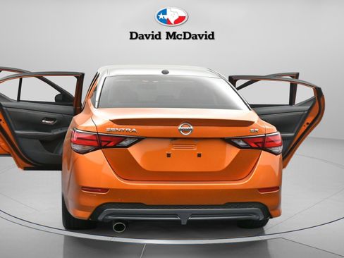 Used 2023 Nissan Sentra SR w/ SR Premium Package image 15