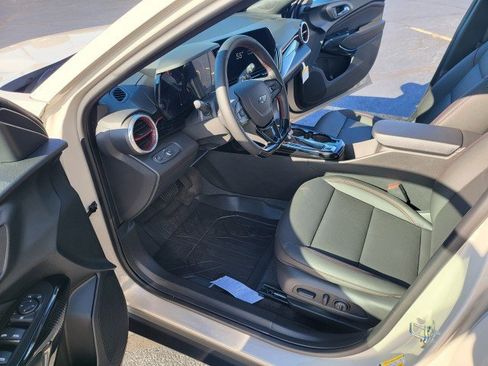 New 2026 Chevrolet Trax RS w/ Driver Confidence Package image 6