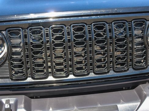 Used 2025 Jeep Wrangler Unlimited Sport AWD/4WD image 5