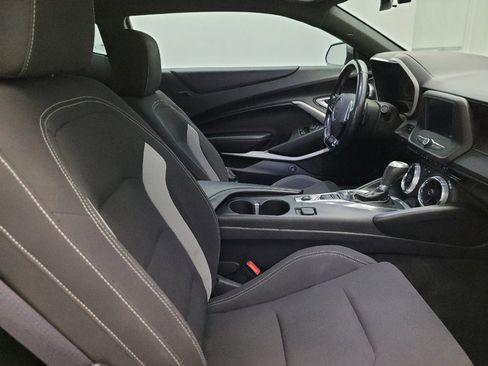 Used 2017 Chevrolet Camaro LT RWD image 21