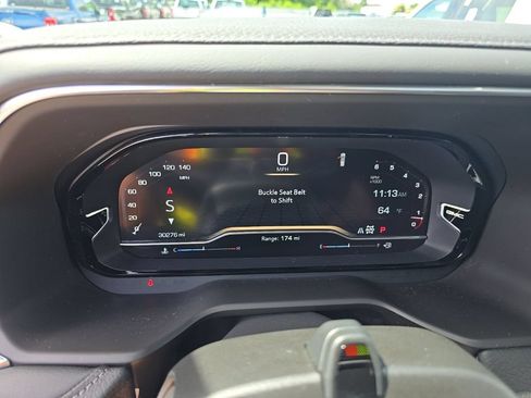 Used 2024 GMC Yukon Denali w/ Advanced Technology Package AWD/4WD image 14