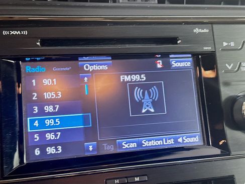 Used 2016 Toyota Avalon XLE FWD image 21