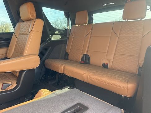 Used 2022 Cadillac Escalade Sport w/ Heavy-Duty Trailer Package image 45