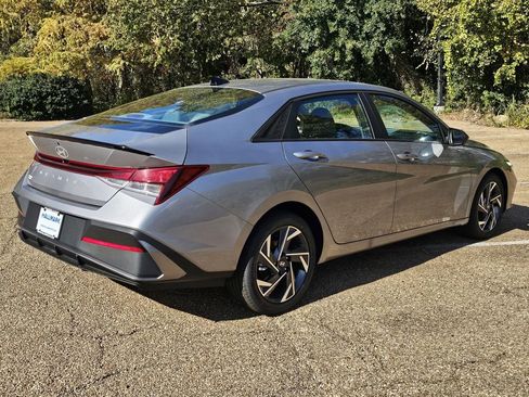 New 2025 Hyundai Elantra Sport w/ Cargo Package FWD image 2