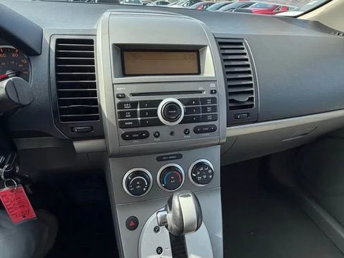 Used 2009 Nissan Sentra 2.0 S image 10