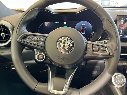New 2024 Alfa Romeo Tonale Ti w/ Premium Interior Package image 20