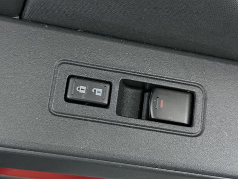 Used 2024 Nissan Frontier Pro-X w/ Technology Package image 29