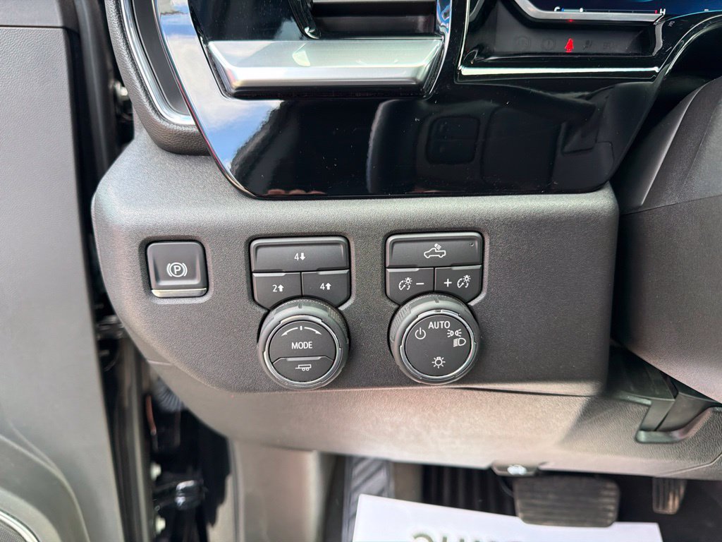 Used 2026 Chevrolet Silverado 2500 LT AWD/4WD image 23