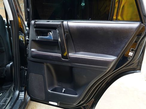 Used 2017 Toyota 4Runner TRD Off-Road image 44