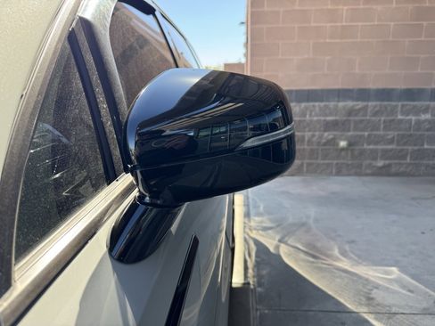 Used 2023 Kia Sorento SX image 12