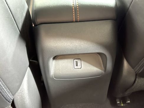 Used 2022 Nissan Sentra SR w/ SR Premium Package FWD image 25