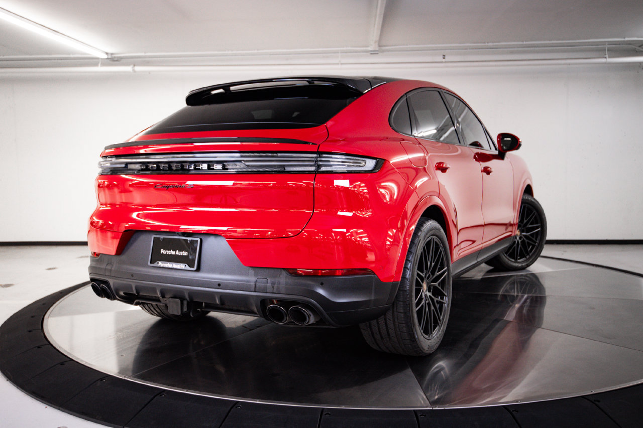 Certified 2026 Porsche Cayenne S AWD/4WD image 7