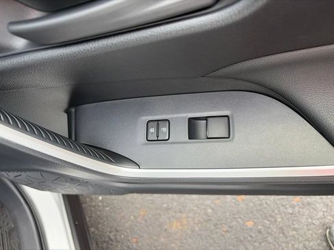 Used 2023 Toyota RAV4 LE AWD/4WD image 24