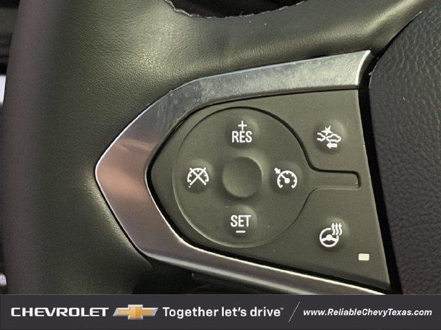 Used 2023 Chevrolet Traverse RS FWD image 14