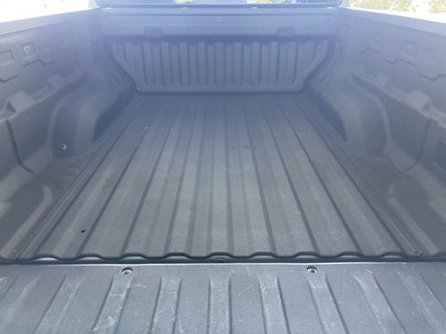 Used 2025 Chevrolet Colorado W/T AWD/4WD image 10