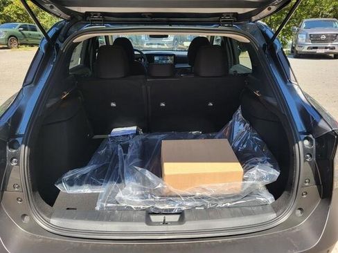 New 2025 Nissan Kicks SV w/ SV Premium Package image 7