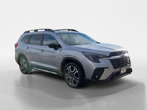 Used 2024 Subaru Ascent Limited w/ Technology Package AWD/4WD image 8