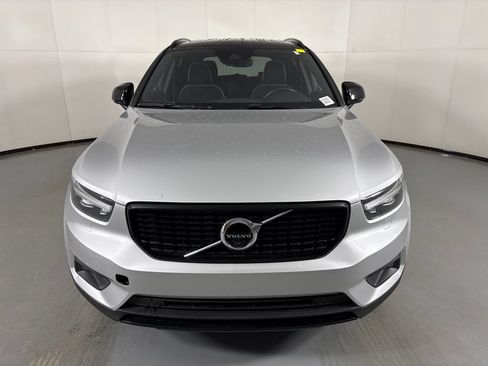 Used 2019 Volvo XC40 T5 R-Design AWD/4WD image 3