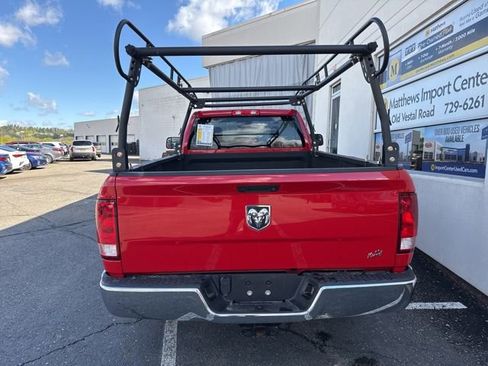 Used 2022 RAM 1500 Tradesman w/ Chrome Appearance Group RWD image 4