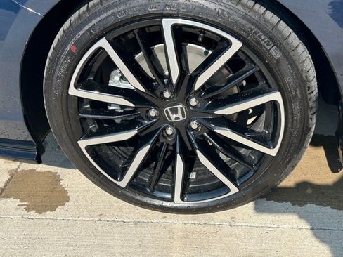 New 2025 Honda Accord Touring image 8