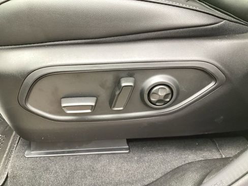 New 2025 Jeep Grand Cherokee Altitude image 25