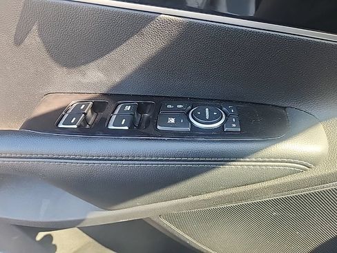 Used 2017 Kia Sorento AWD w/ LX Convenience Package image 24