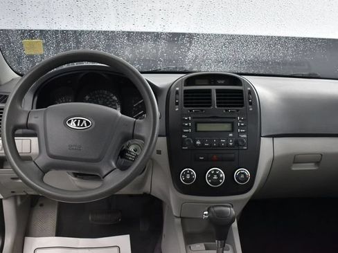 Used 2009 Kia Spectra EX FWD image 8