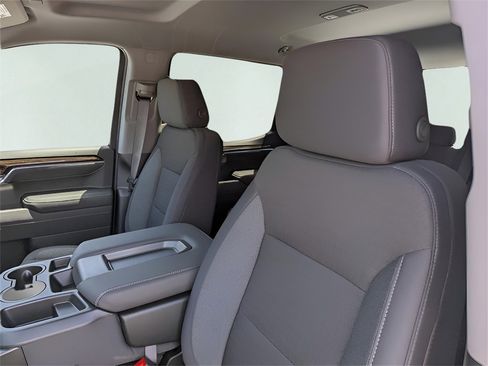 New 2025 GMC Sierra 1500 Elevation image 22
